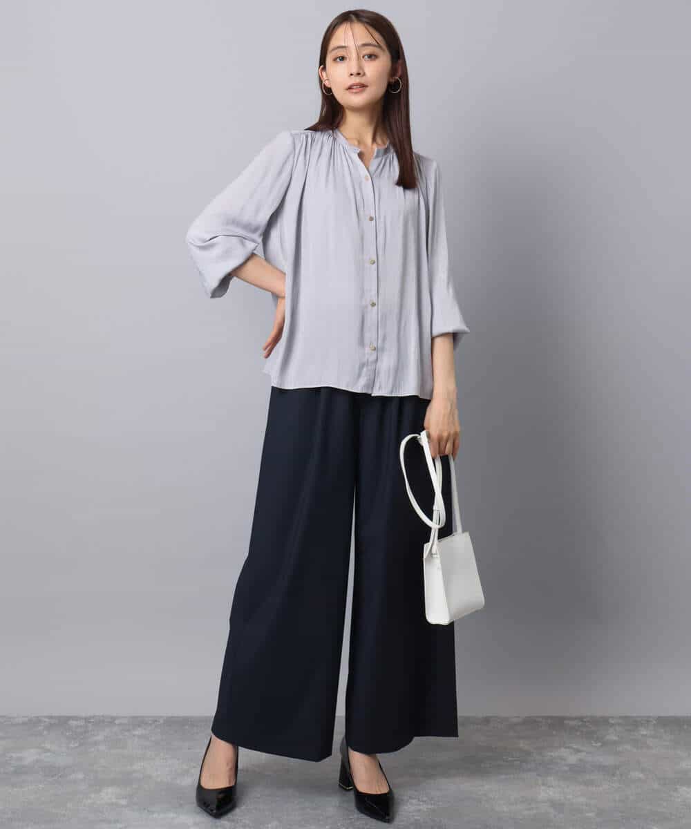 FKBAD32130 MK MICHEL KLEIN(MK ミッシェルクラン) 起毛サテン スキッパーデザインブラウス/洗える ライトグレー