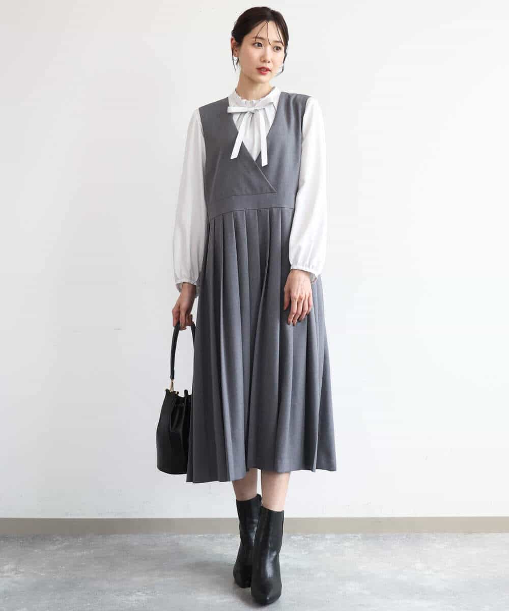 FKBAG53160 MK MICHEL KLEIN(MK ミッシェルクラン) [洗える]リボンタイ付きフリルネックブラウス ライトグレー