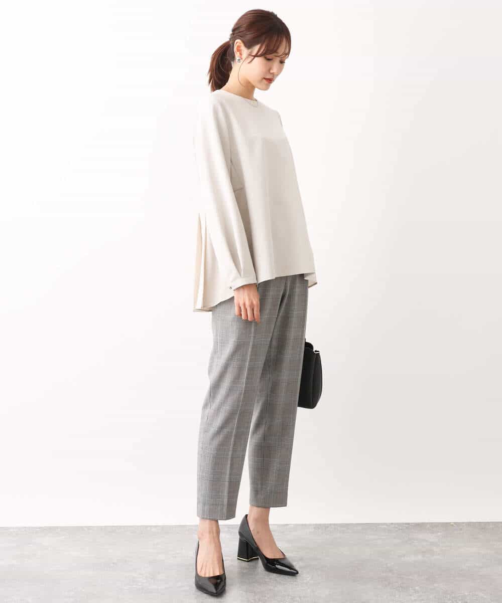 FKBAV48130 MK MICHEL KLEIN(MK ミッシェルクラン) ダブルクロスバックプリーツブラウス/洗える ベージュ