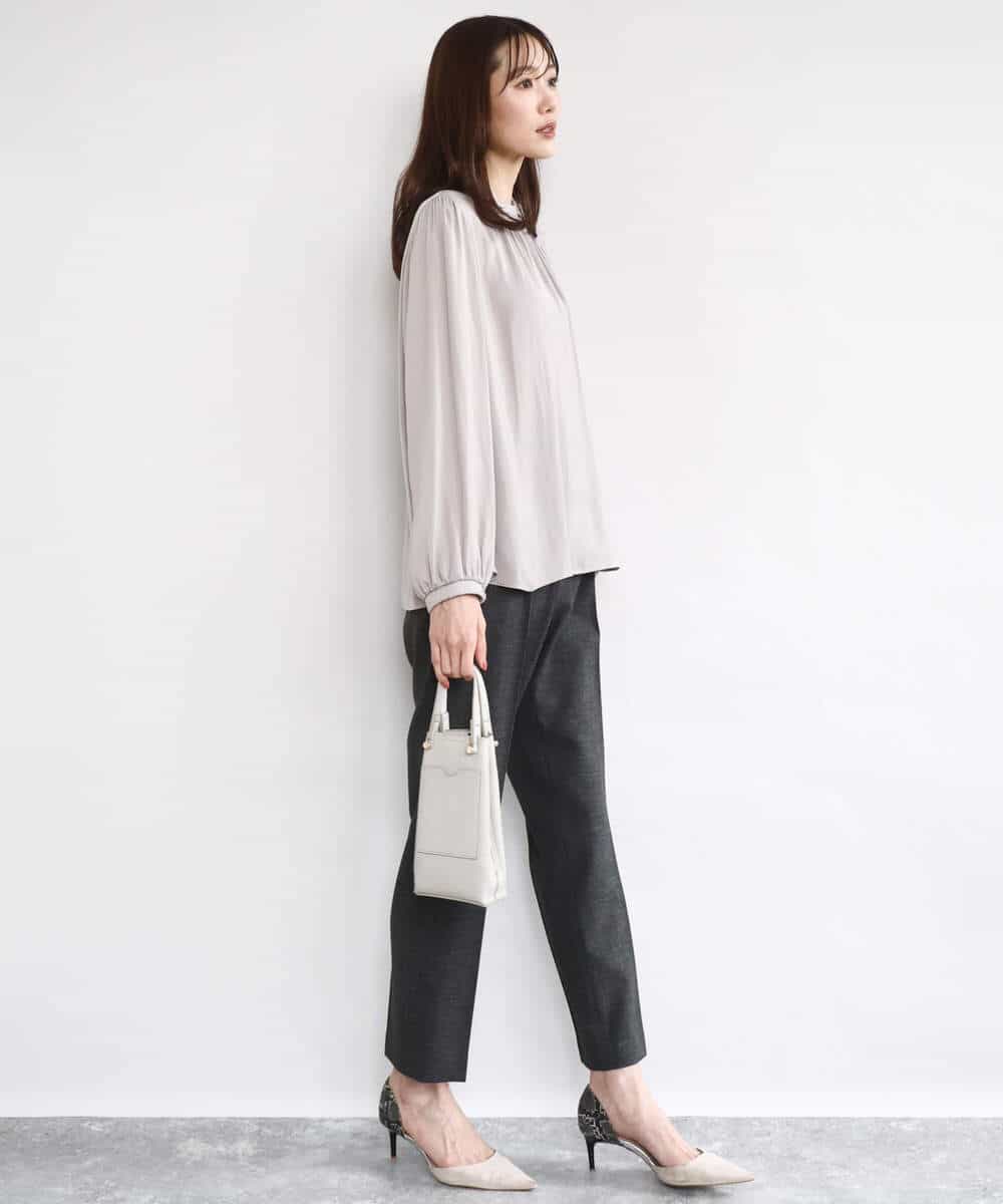 FKBBD59140 MK MICHEL KLEIN(MK ミッシェルクラン) 起毛サテンバンドカラーギャザーブラウス/洗える ブルー