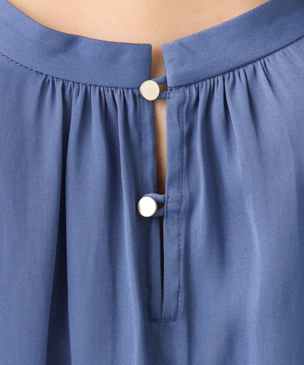 FKBBD59140 MK MICHEL KLEIN(MK ミッシェルクラン) 起毛サテンバンドカラーギャザーブラウス/洗える ブルー