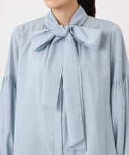 FKBFD10150 MK MICHEL KLEIN(MK ミッシェルクラン) ボウ付きバンドカラーブラウス/洗える ライトブルー