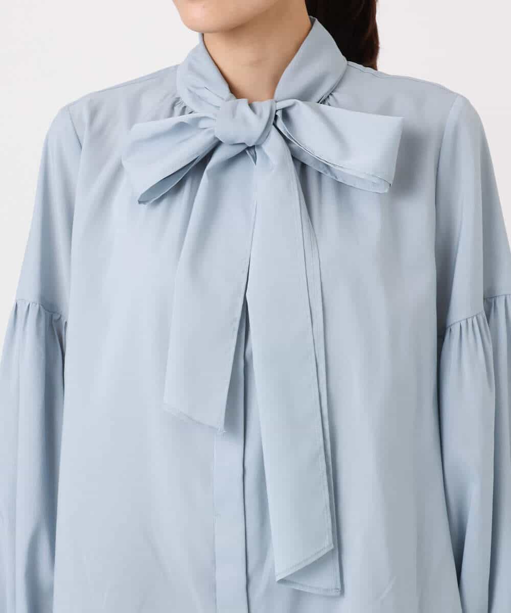 FKBFD10150 MK MICHEL KLEIN(MK ミッシェルクラン) ボウ付きバンドカラーブラウス/洗える ライトブルー