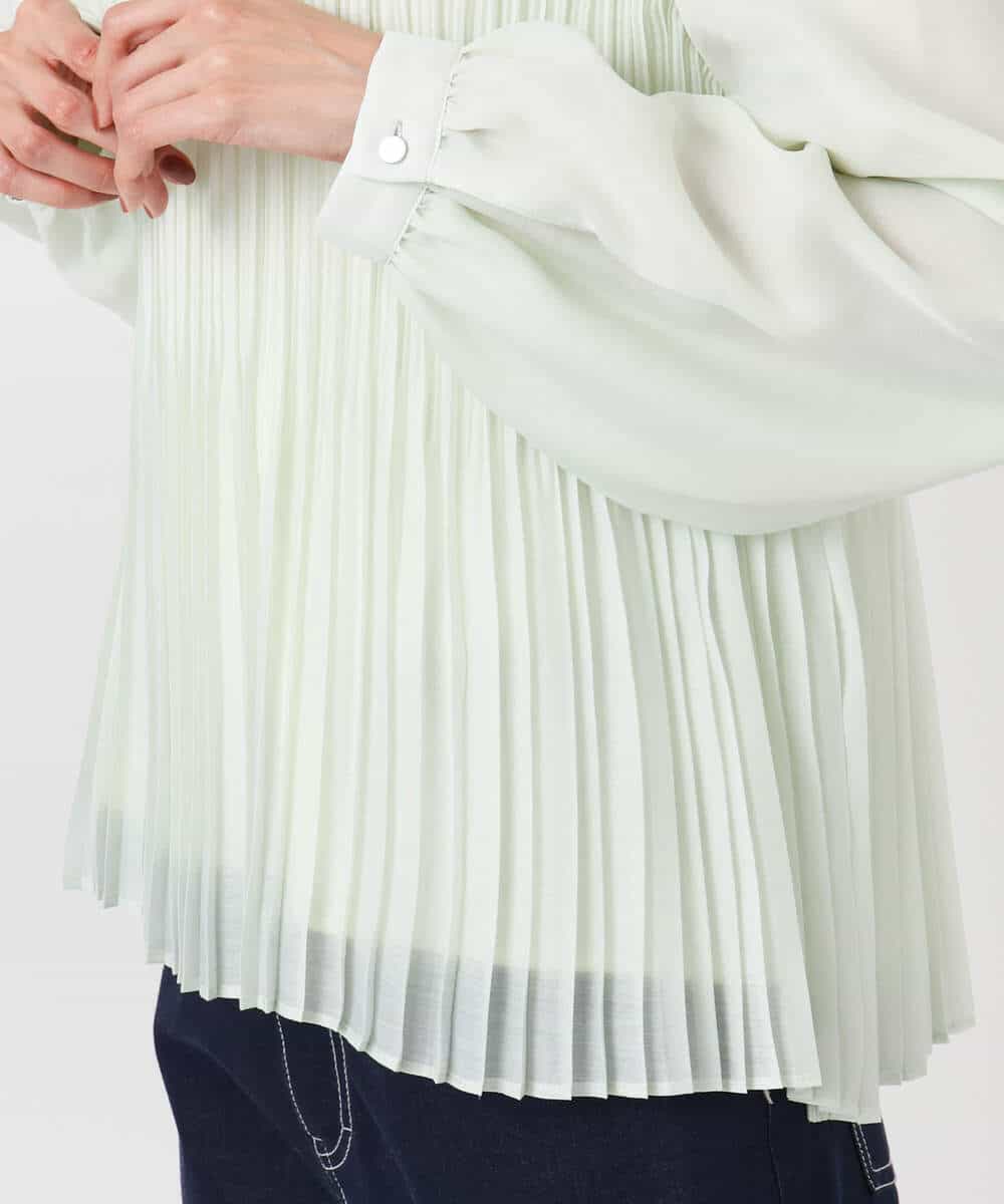 FKBFD12150 MK MICHEL KLEIN(MK ミッシェルクラン) プリーツデザインブラウス/洗える ライトグリーン