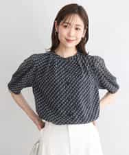 FKBGD06140 MK MICHEL KLEIN(MK ミッシェルクラン) [洗える]幾何柄バンドカラー五分袖ブラウス ブラウン