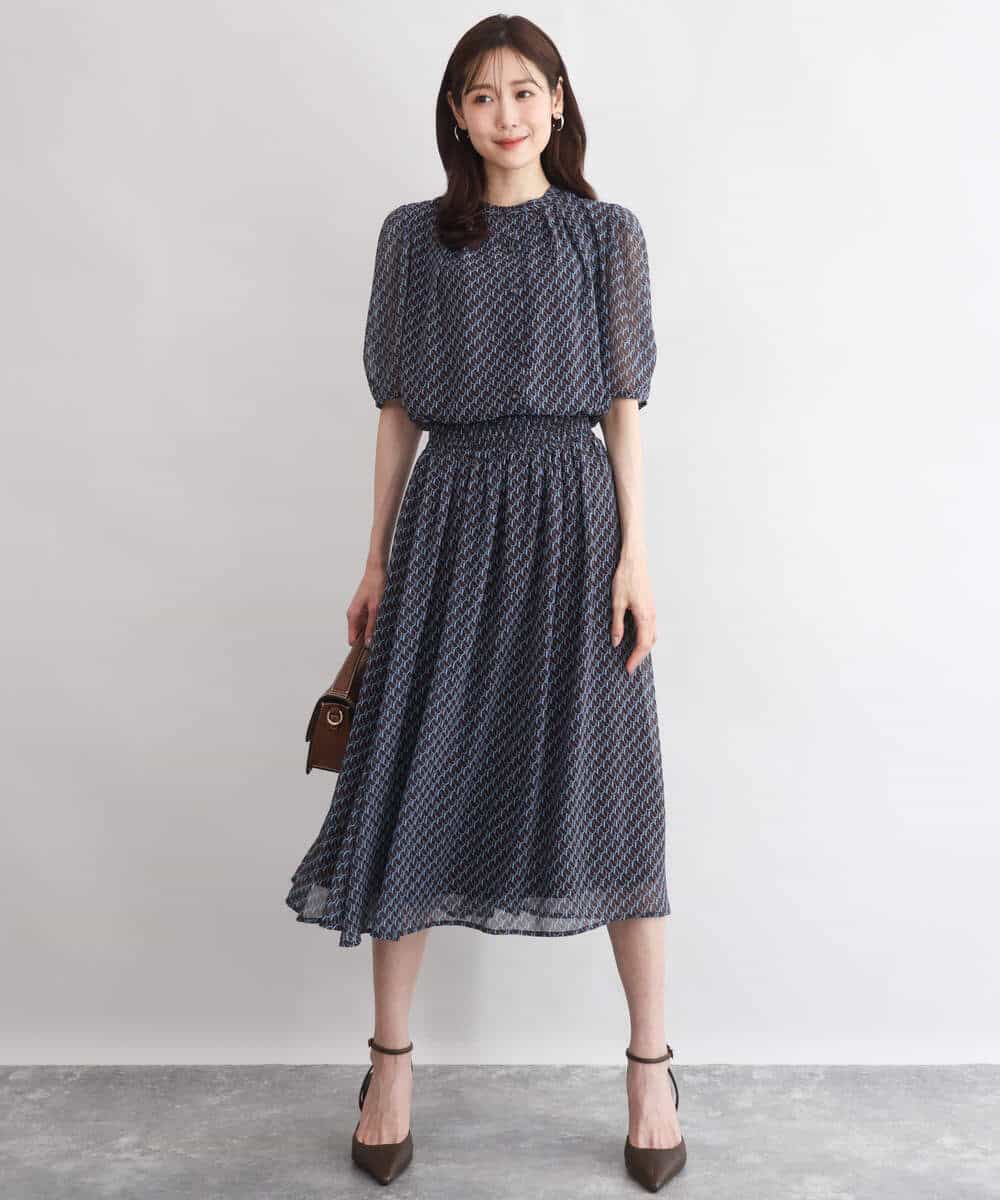 FKBGD06140 MK MICHEL KLEIN(MK ミッシェルクラン) [洗える]幾何柄バンドカラー五分袖ブラウス ブラウン