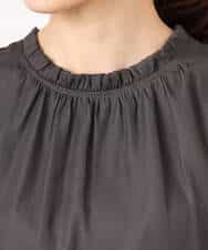 FKBGD23140 MK MICHEL KLEIN(MK ミッシェルクラン) サテンフリルネックブラウス/接触冷感/UVカット/洗える ダークグレー