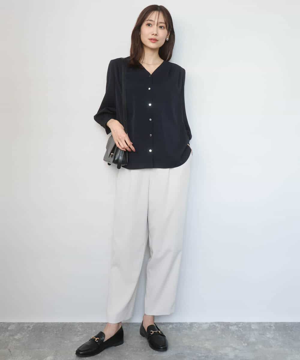 FKBGD46140 MK MICHEL KLEIN(MK ミッシェルクラン) Vネックサテンブラウス/洗える ミントブルー