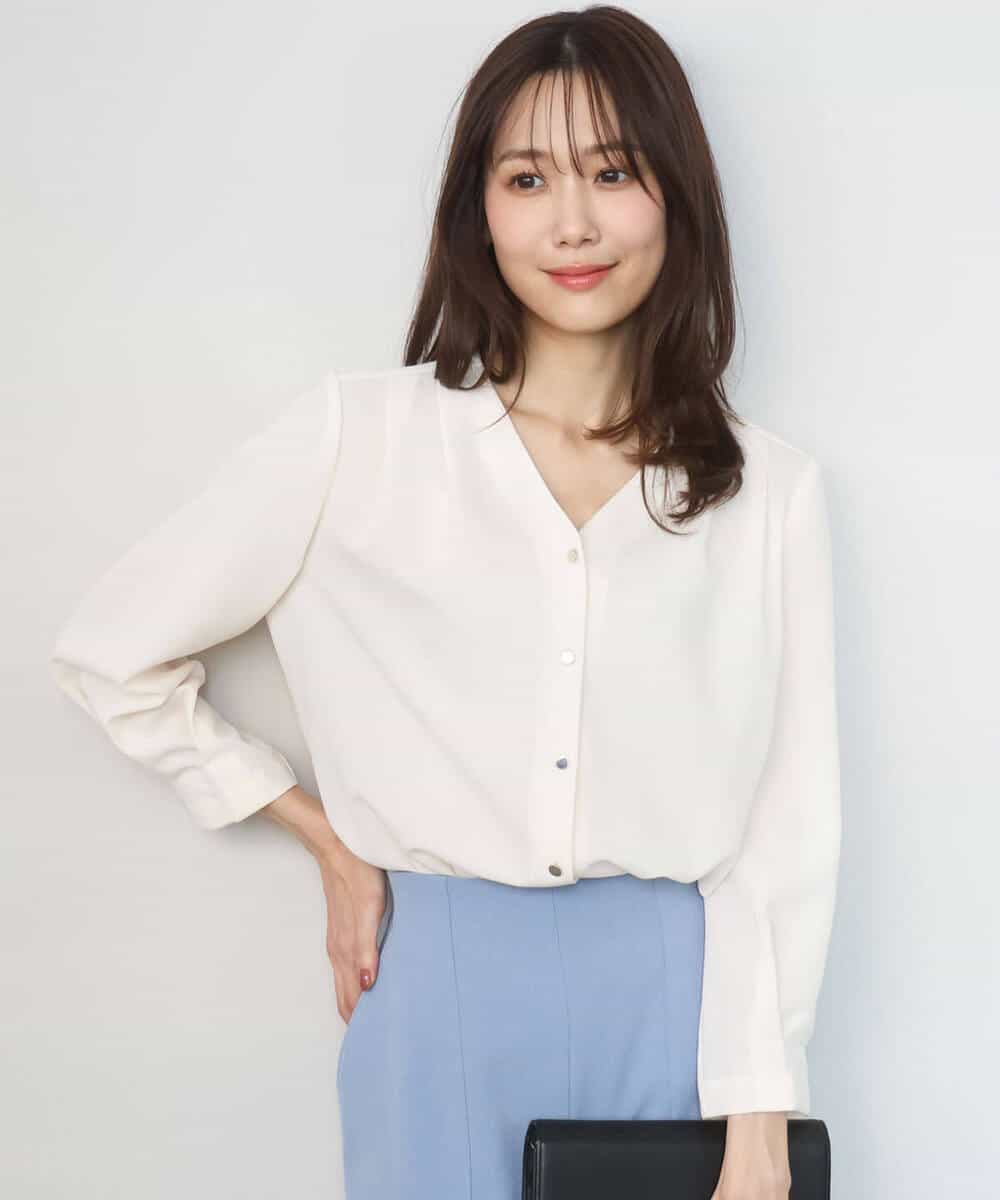 FKBGD46140 MK MICHEL KLEIN(MK ミッシェルクラン) Vネックサテンブラウス/洗える ミントブルー