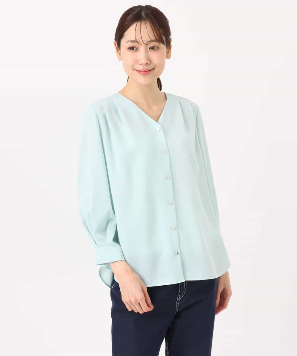 FKBGD46140 MK MICHEL KLEIN(MK ミッシェルクラン) Vネックサテンブラウス/洗える ミントブルー
