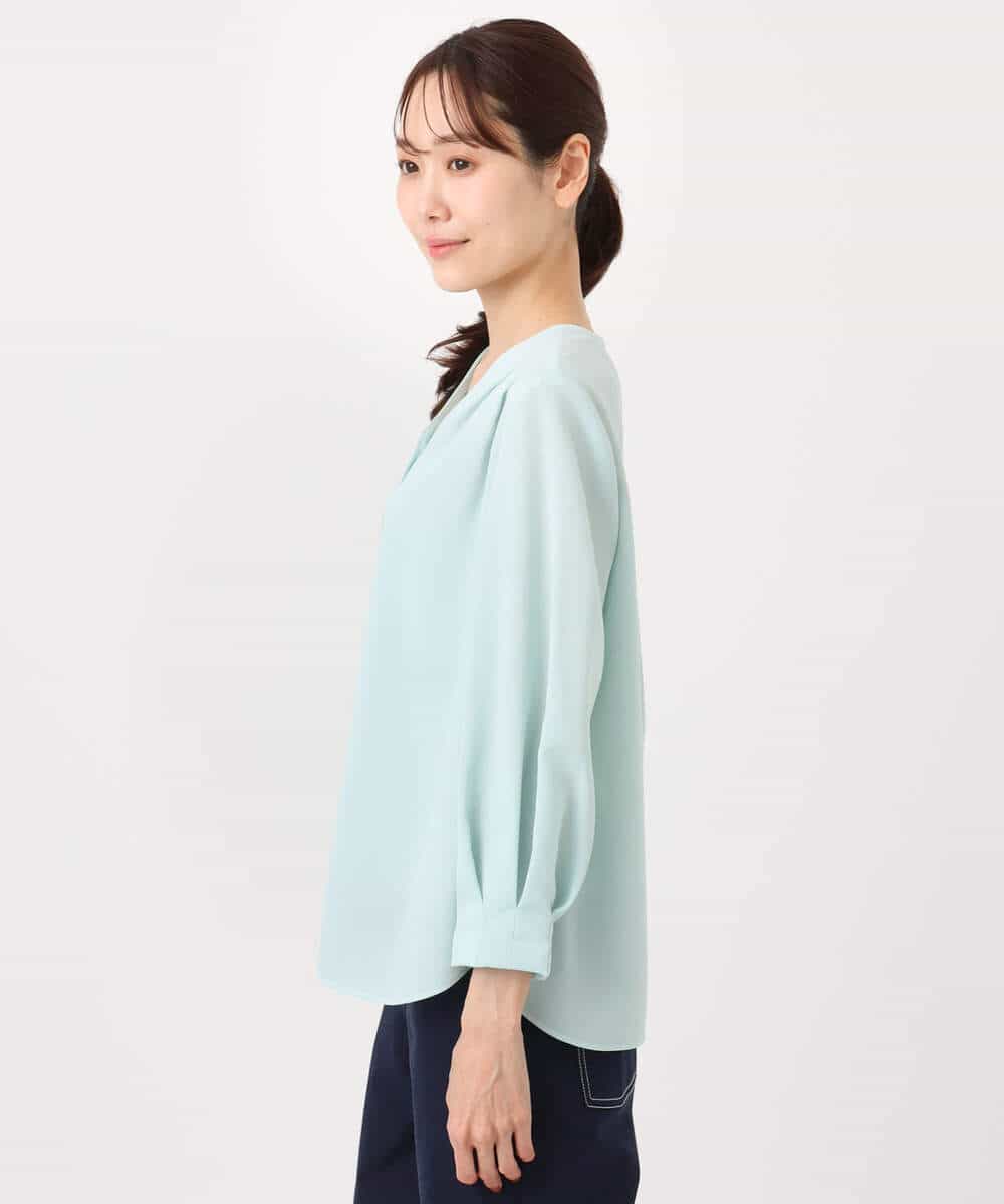 FKBGD46140 MK MICHEL KLEIN(MK ミッシェルクラン) Vネックサテンブラウス/洗える ミントブルー