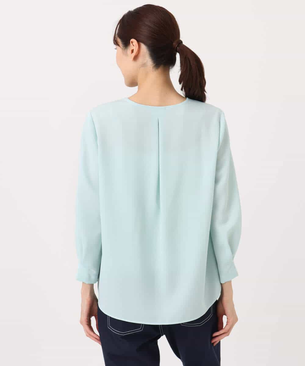 FKBGD46140 MK MICHEL KLEIN(MK ミッシェルクラン) Vネックサテンブラウス/洗える ミントブルー