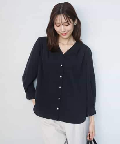 FKBGD46140 MK MICHEL KLEIN Vネックサテンブラウス/洗える