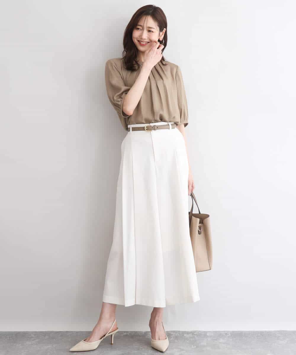 FKBGD53140 MK MICHEL KLEIN(MK ミッシェルクラン) [UVカット/接触冷感/洗える]サテン フロントタックデザインブラウス キャメル