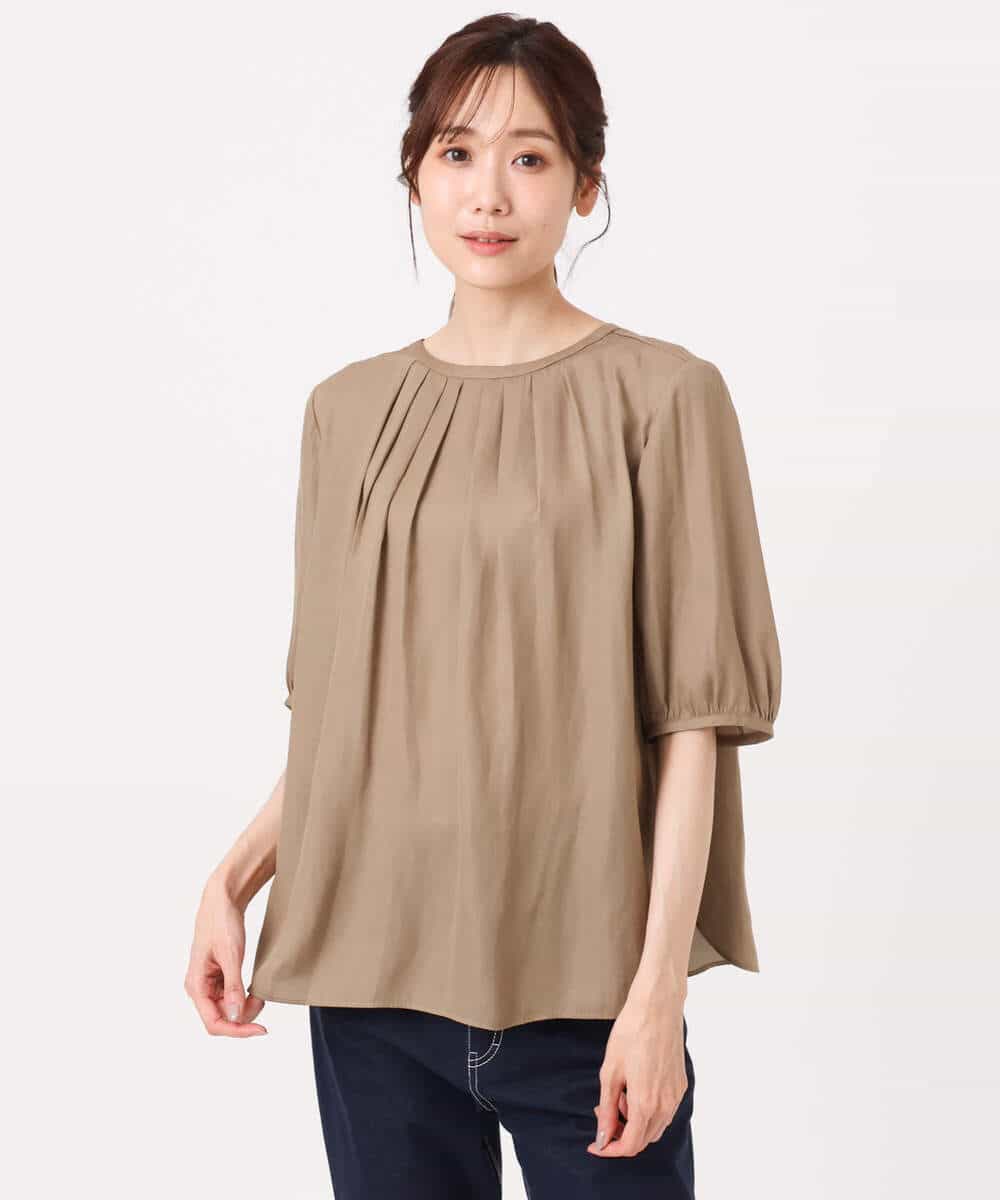 FKBGD53140 MK MICHEL KLEIN(MK ミッシェルクラン) [UVカット/接触冷感/洗える]サテン フロントタックデザインブラウス キャメル