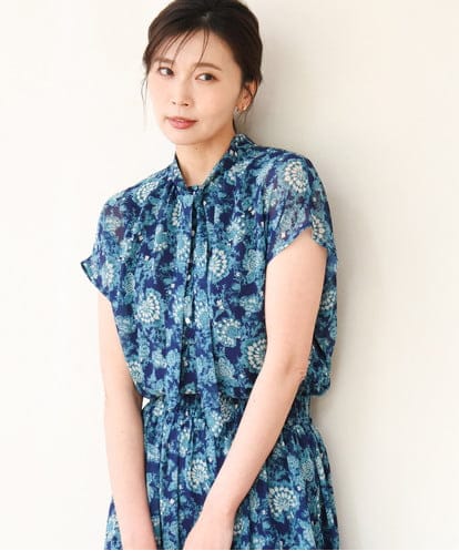 FKBGF05140 MK MICHEL KLEIN [洗える]前後2way/更紗プリント花柄シフォンブラウス