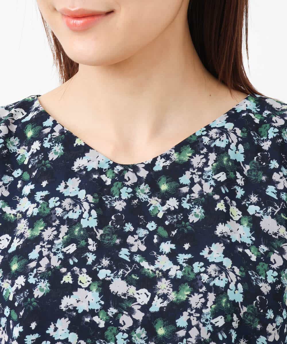 FKBGS08130 MK MICHEL KLEIN(MK ミッシェルクラン) 花柄シフォンブラウス/洗える ネイビー