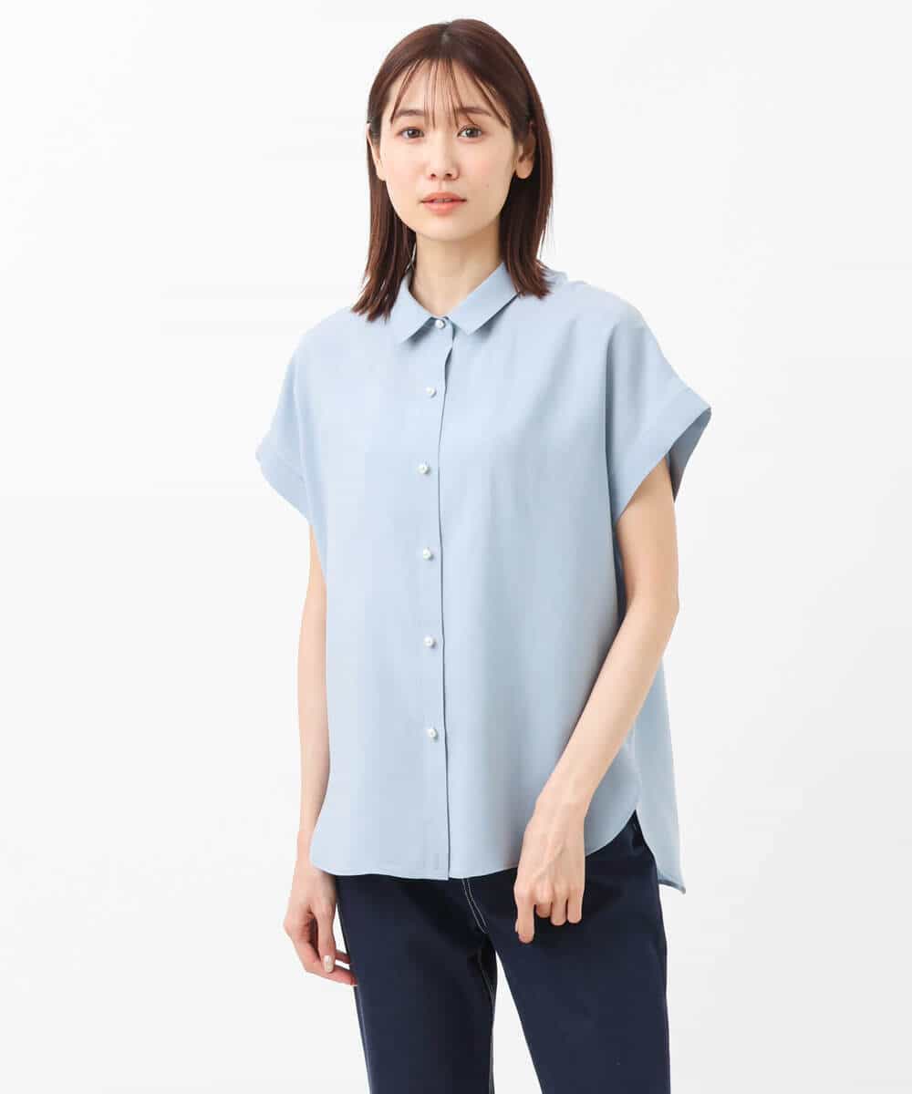FKBGS58110 MK MICHEL KLEIN(MK ミッシェルクラン) フェイクパール釦シャツブラウス/洗える ライトブルー