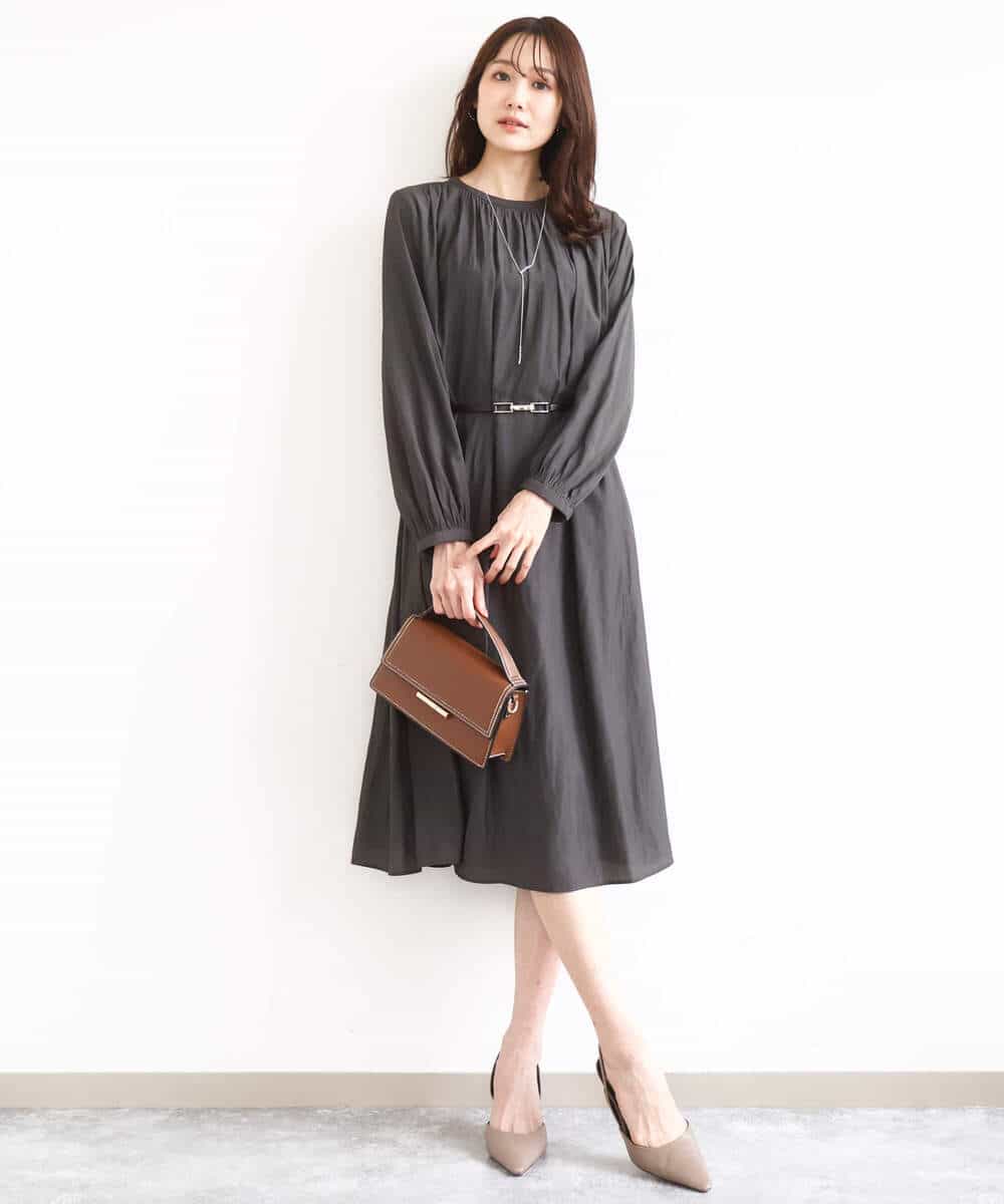 FKEGD26210 MK MICHEL KLEIN(MK ミッシェルクラン) サテンギャザーワンピース/洗える ダークグレー