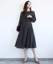 FKEGD26210 MK MICHEL KLEIN(MK ミッシェルクラン) サテンギャザーワンピース/洗える ダークグレー