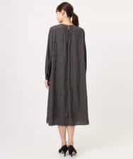 FKEGD26210 MK MICHEL KLEIN(MK ミッシェルクラン) サテンギャザーワンピース/洗える ダークグレー