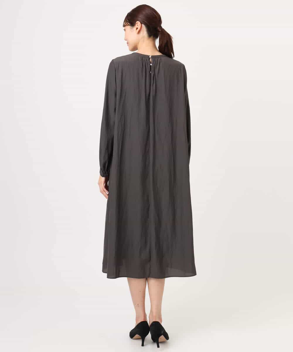 FKEGD26210 MK MICHEL KLEIN(MK ミッシェルクラン) サテンギャザーワンピース/洗える ダークグレー