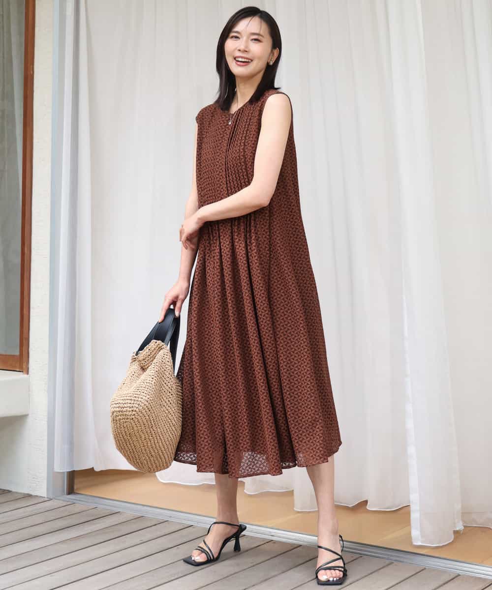 FKEGD52240 MK MICHEL KLEIN(MK ミッシェルクラン) [洗える]幾何柄レースAラインワンピース ブラック