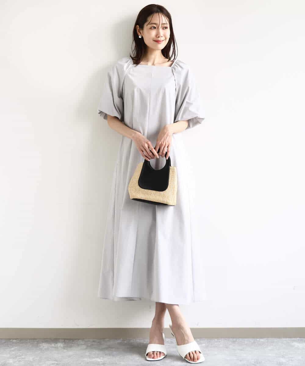 FKEHA61210 MK MICHEL KLEIN(MK ミッシェルクラン) スクエアネックタフタワンピース/撥水/UVカット/接触冷感/洗える ライトグレー