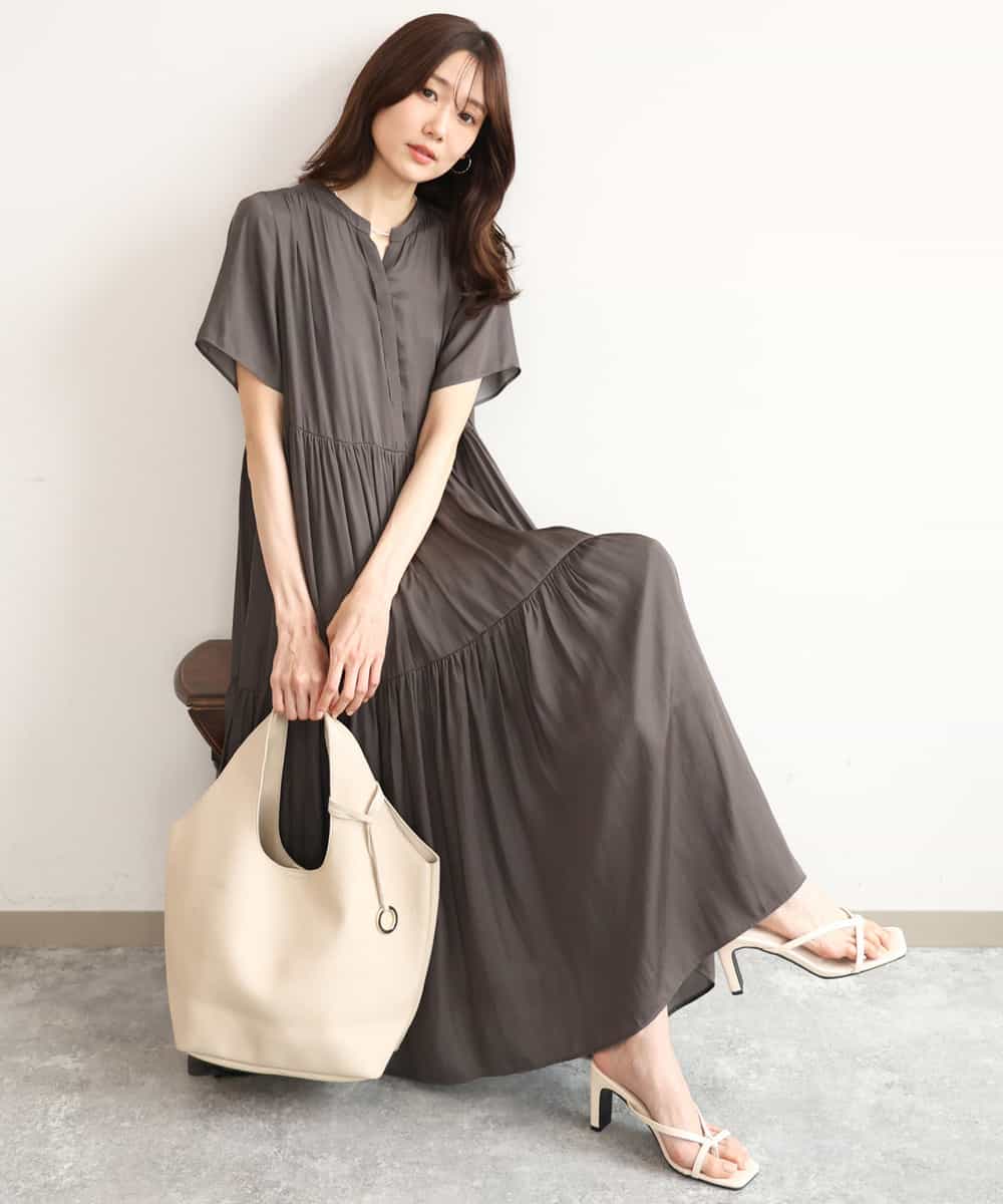 FKEJD72210 MK MICHEL KLEIN(MK ミッシェルクラン) [UVカット/接触冷感/洗える]ティアードデザインサテンワンピース ダークグレー