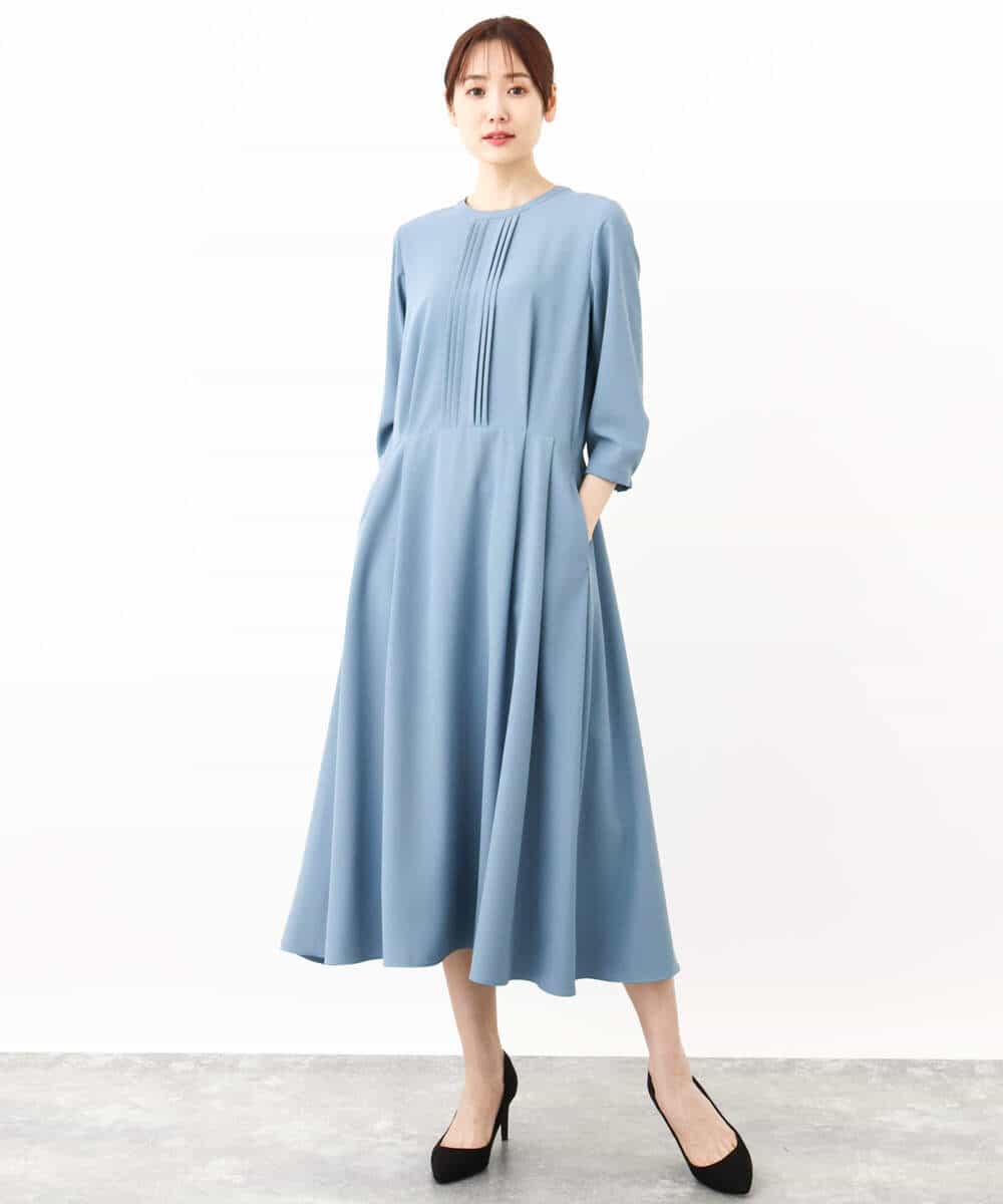 FKEJV28230 MK MICHEL KLEIN(MK ミッシェルクラン) フロントピンタック バンドカラーワンピース/洗える ライトブルー