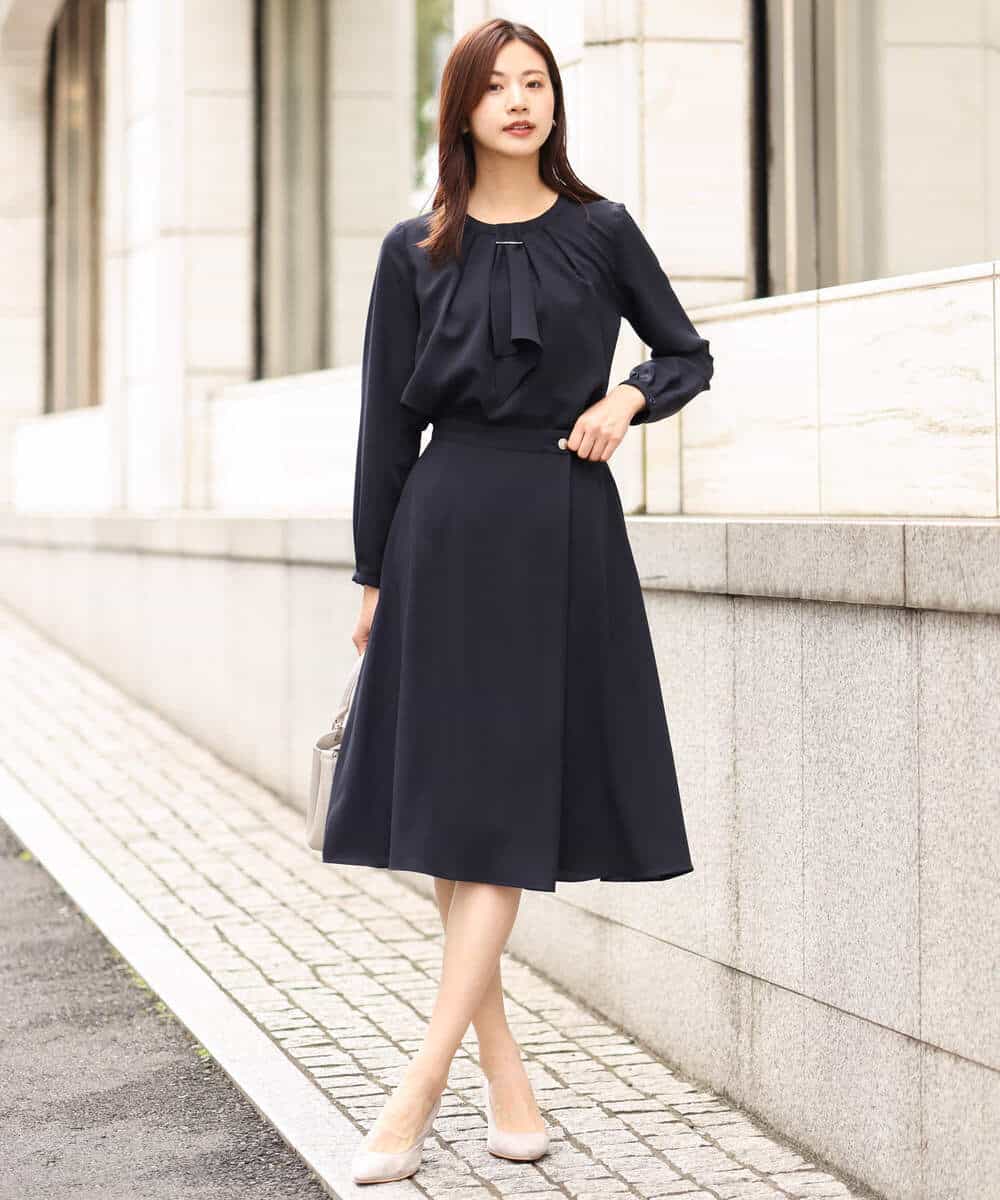 FKHDV66150 MK MICHEL KLEIN(MK ミッシェルクラン) ラップ風デザインフレアスカート/洗える ライトブルー