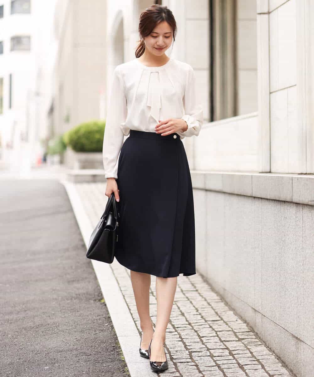FKHDV66150 MK MICHEL KLEIN(MK ミッシェルクラン) ラップ風デザインフレアスカート/洗える ライトブルー