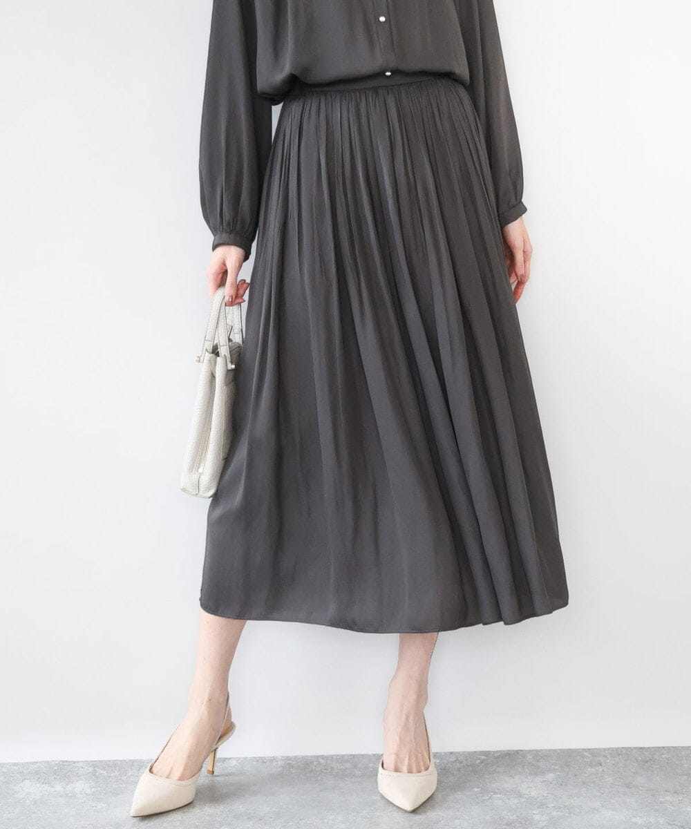 FKHGD35150 MK MICHEL KLEIN(MK ミッシェルクラン) [瞬美シリーズ/UVカット/洗える]サテンプリーツスカート ダークグレー