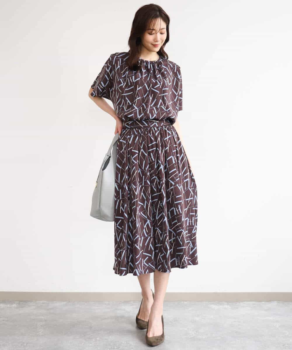 FKHHD68160 MK MICHEL KLEIN(MK ミッシェルクラン) [接触冷感/洗える]アートプリントミディ丈スカート ベージュ