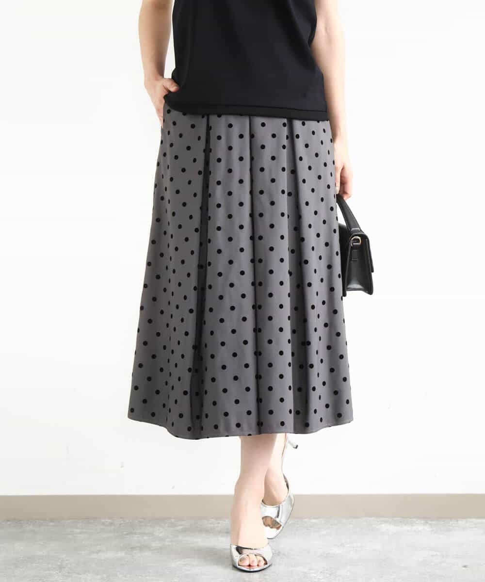 FKHJA82170 MK MICHEL KLEIN(MK ミッシェルクラン) フロッキードット柄タックスカート/洗える グレー