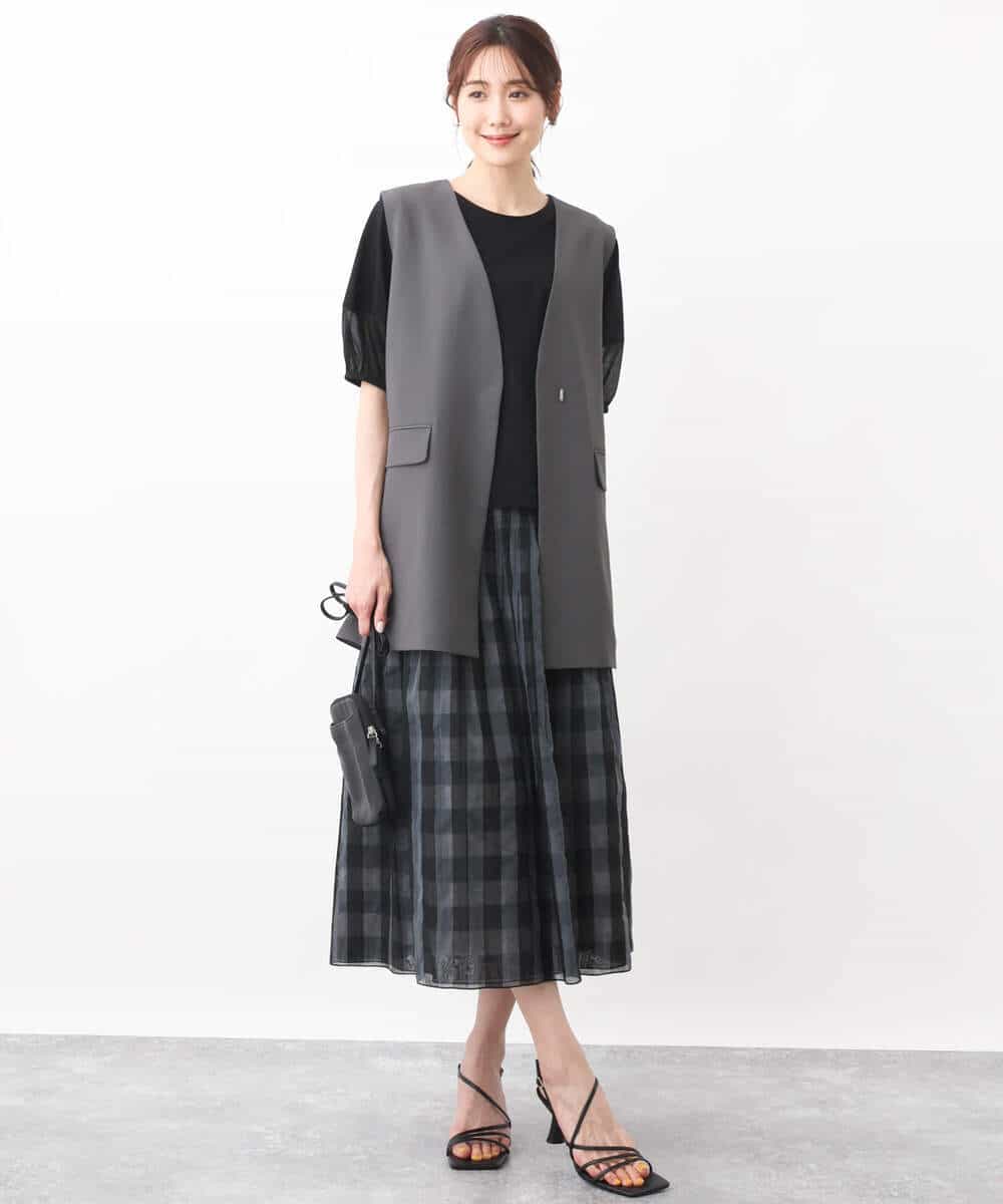 FKJGV58210 MK MICHEL KLEIN(MK ミッシェルクラン) ノーカラージレベスト/UVカット/接触冷感/セットアップ対応/洗える ダークグレー