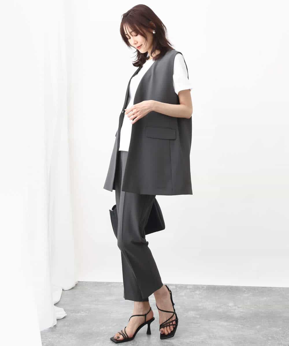 FKJGV58210 MK MICHEL KLEIN(MK ミッシェルクラン) ノーカラージレベスト/UVカット/接触冷感/セットアップ対応/洗える ダークグレー