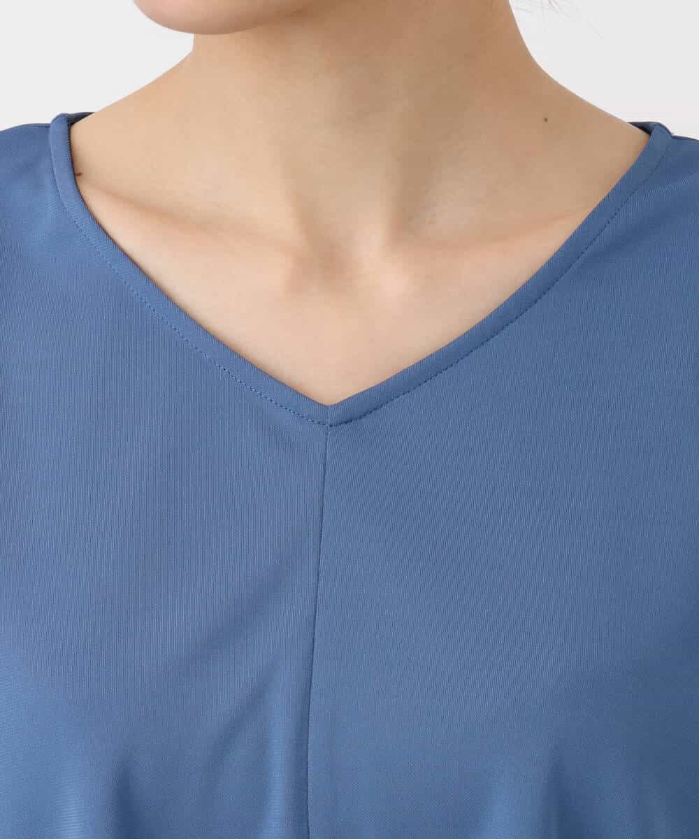 FKKGA54100 MK MICHEL KLEIN(MK ミッシェルクラン) タックヘムデザインVネックカットソー/接触冷感/UVカット/洗える ブルー