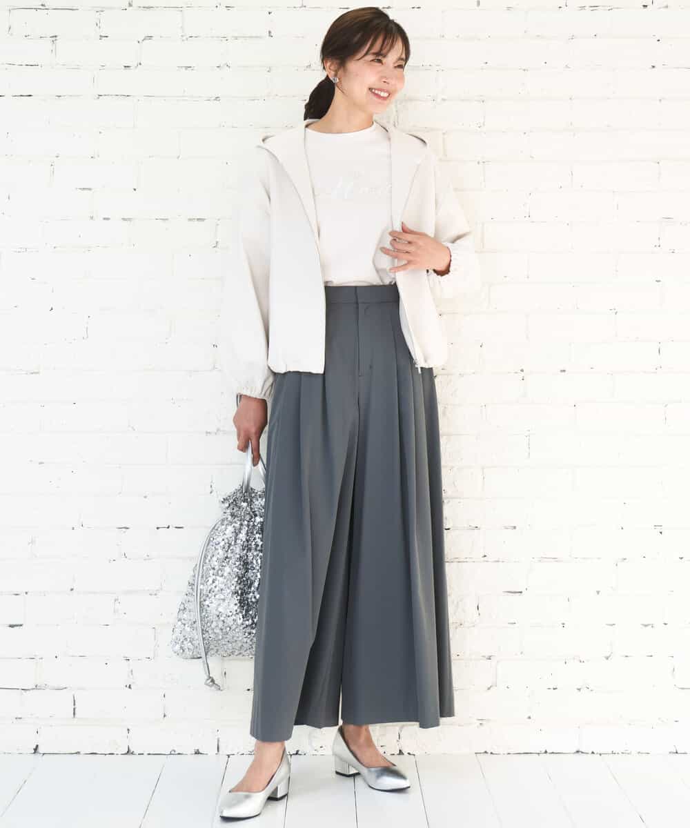 FKKGD30090 MK MICHEL KLEIN(MK ミッシェルクラン) [洗える]ビーズ刺繍ロゴTシャツ ベージュ