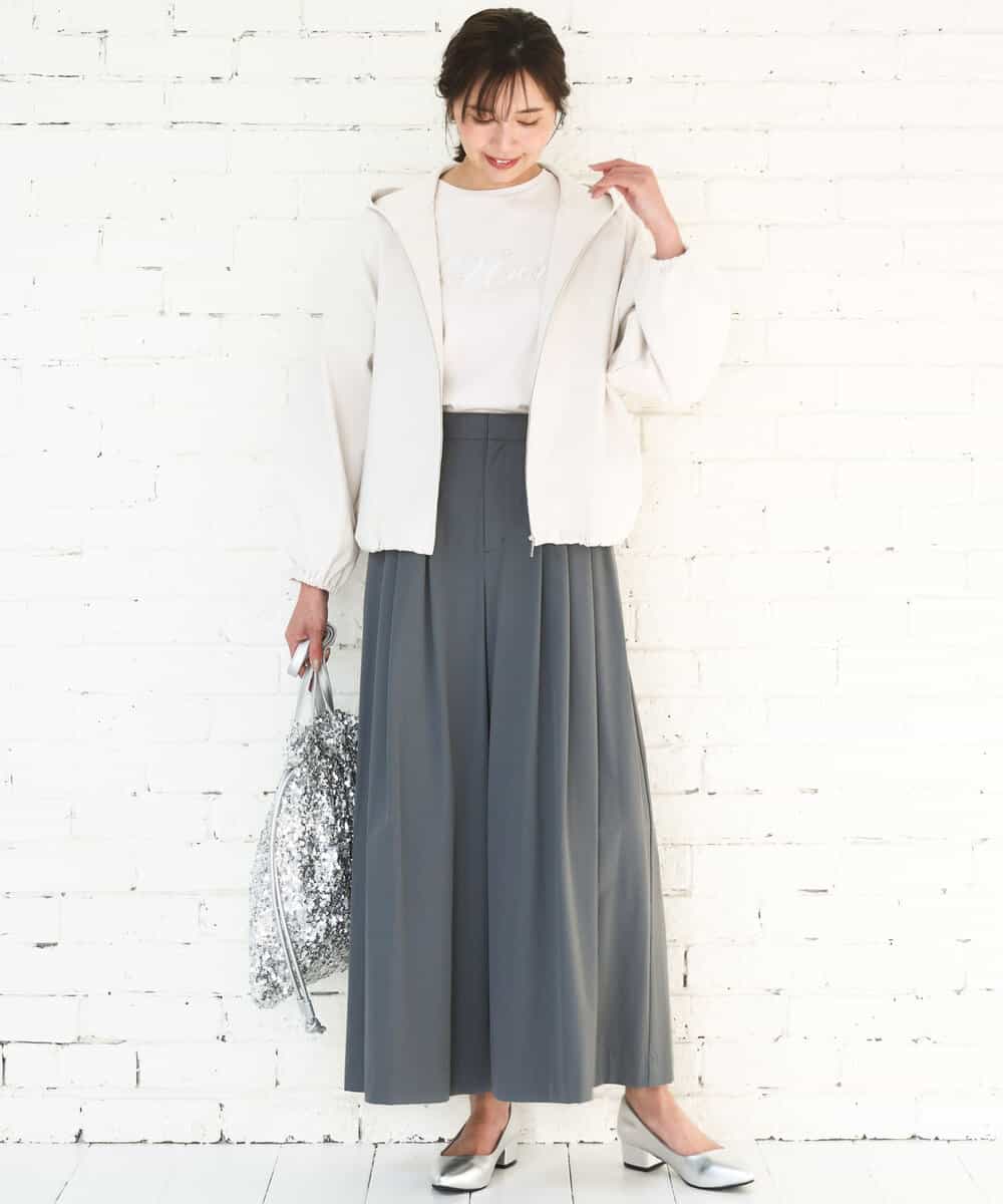 FKKGD30090 MK MICHEL KLEIN(MK ミッシェルクラン) [洗える]ビーズ刺繍ロゴTシャツ ベージュ