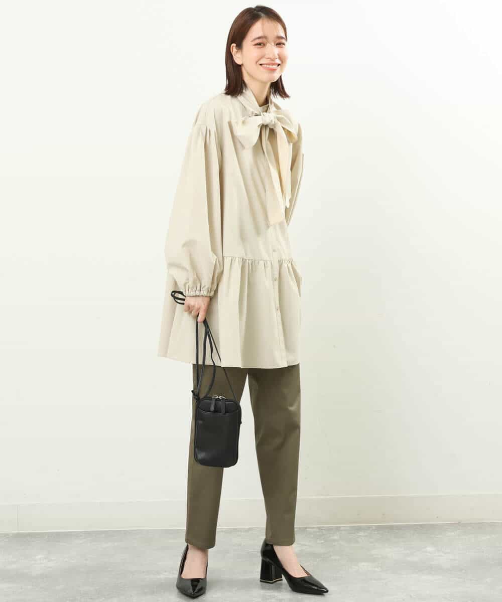 FKLFS20130 MK MICHEL KLEIN(MK ミッシェルクラン) サテン地細身ストレートパンツ/洗える ブルーグレー