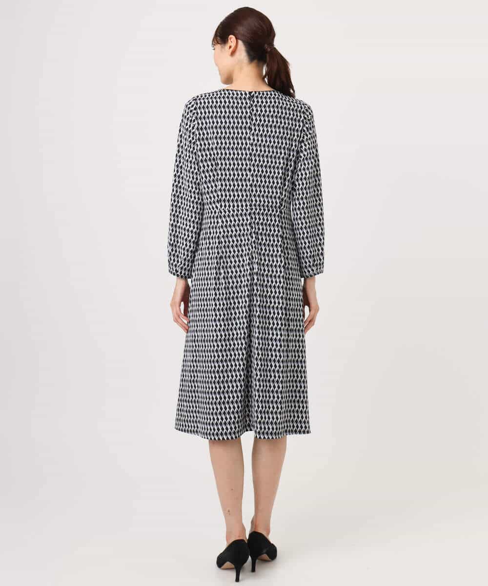 FKPGD20190 MK MICHEL KLEIN(MK ミッシェルクラン) [Iイージーケア]幾何柄ジャージーワンピース/洗える ブラック