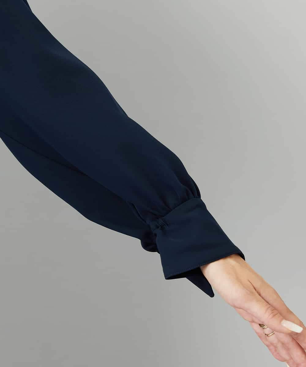 FMBAD25230 MICHEL KLEIN(ミッシェルクラン) [セットアップ対応]ノーカラーブラウス ネイビー