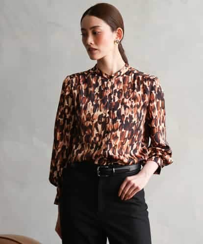 FMBAG40260 MICHEL KLEIN [セットアップ対応/オリジナルプリント]レオパードサテンブラウス