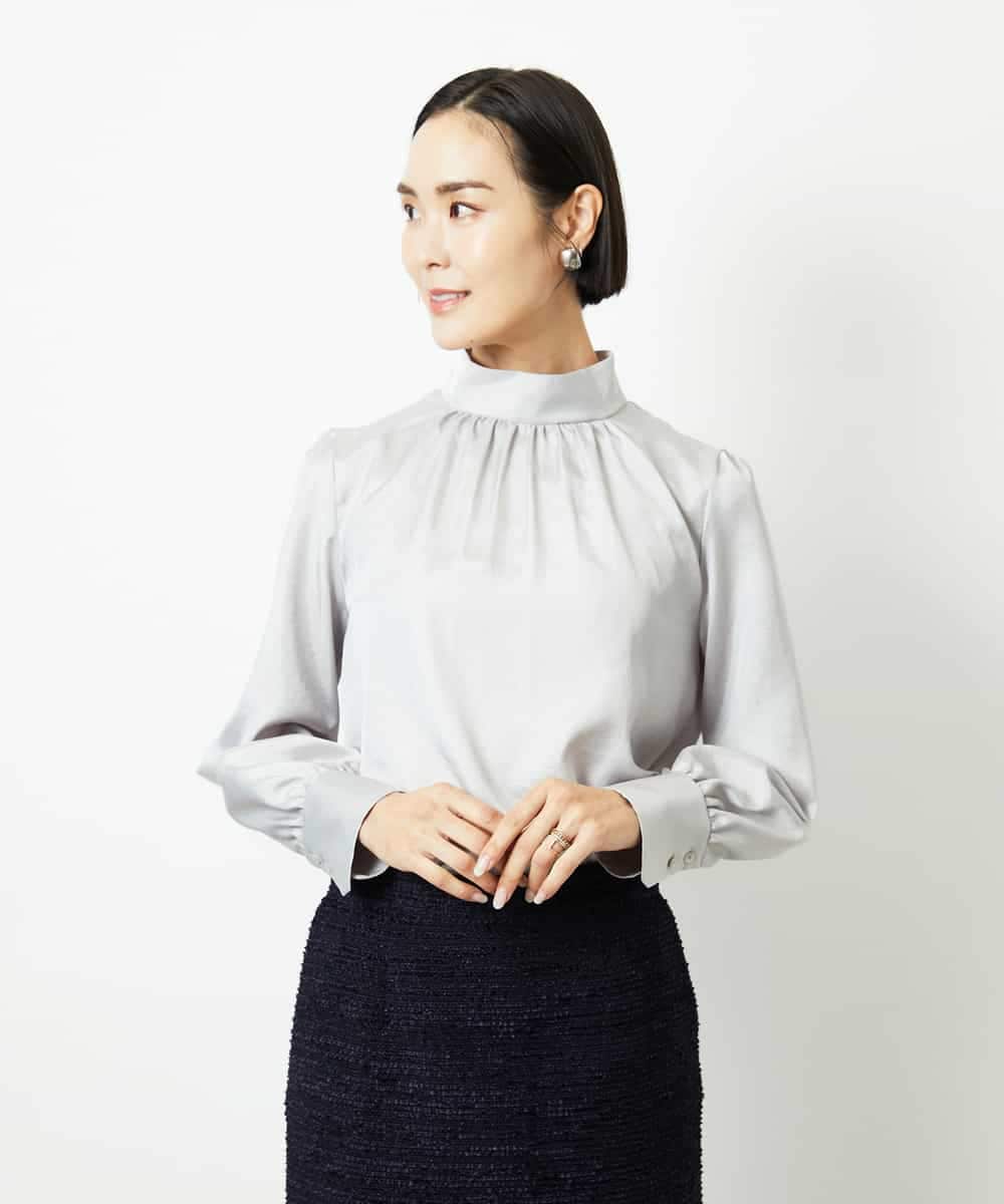 FMBBD01260 MICHEL KLEIN(ミッシェルクラン) ギャザーディテールブラウス ライトグレー