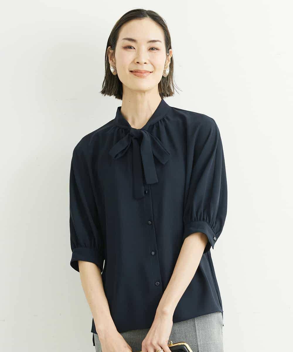 FMBFS25200 MICHEL KLEIN(ミッシェルクラン) [定番素材]ボウタイデザインブラウス ネイビー(57)