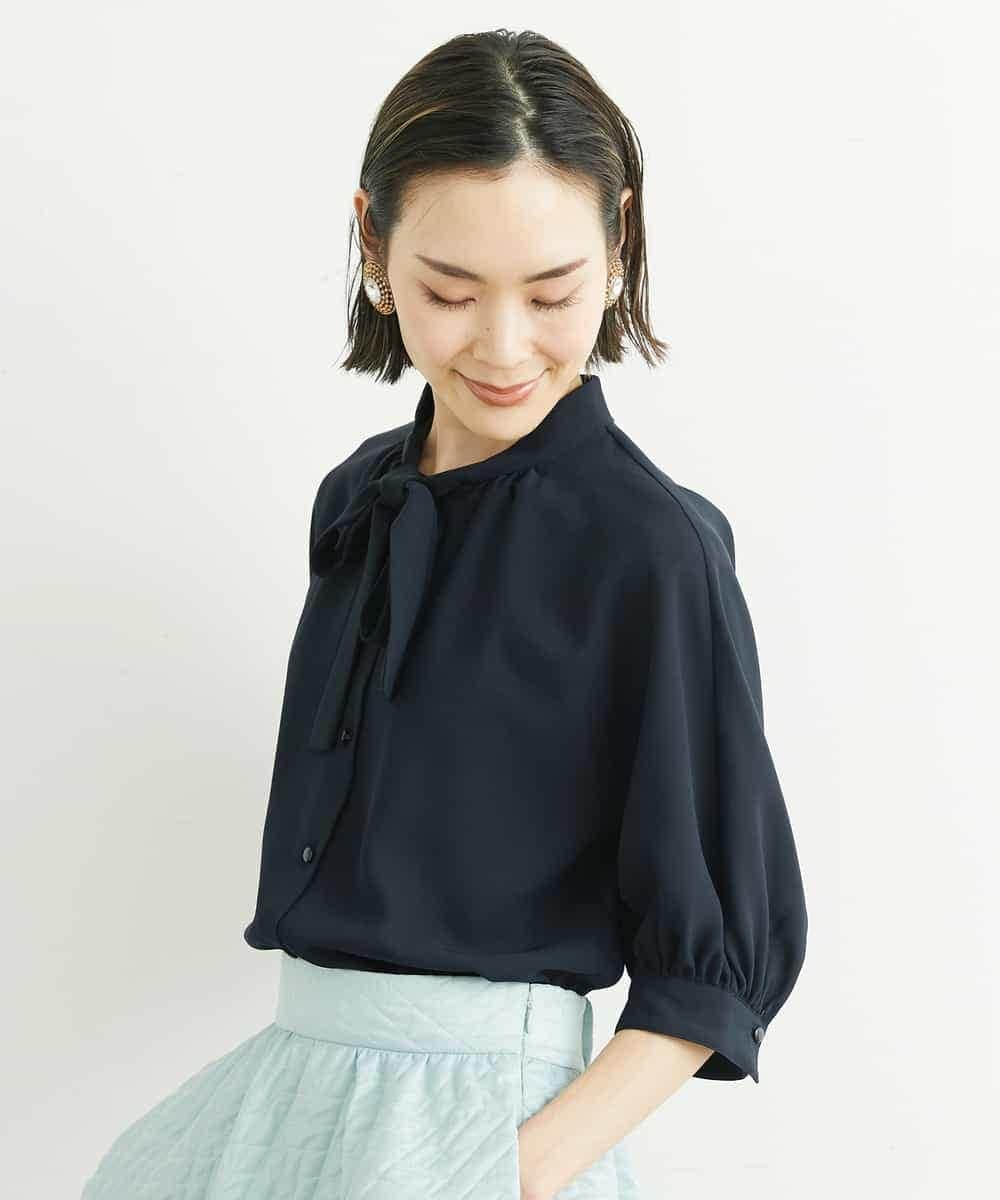FMBFS25200 MICHEL KLEIN(ミッシェルクラン) [定番素材]ボウタイデザインブラウス ネイビー(57)