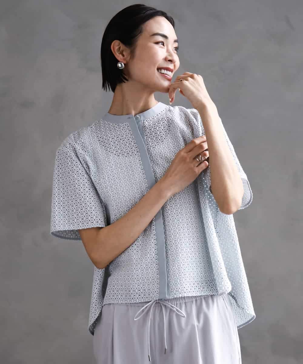 FMBHA18230 MICHEL KLEIN(ミッシェルクラン) [セットアップ対応]エンブロイダリーレースブラウス ライトブルー