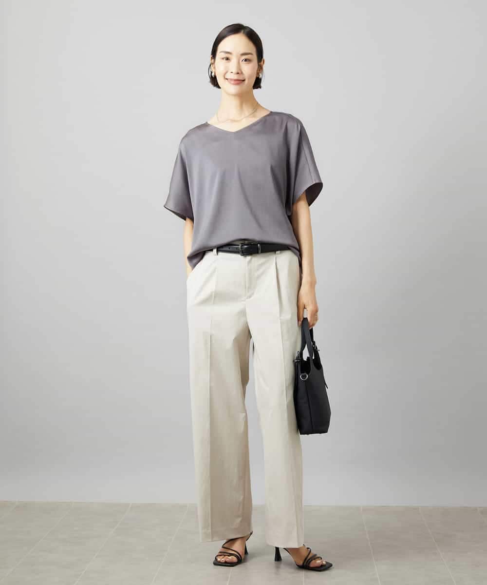 FMBHD02170 MICHEL KLEIN(ミッシェルクラン) [セットアップ対応]Vネックサテンオーバーブラウス ベージュ