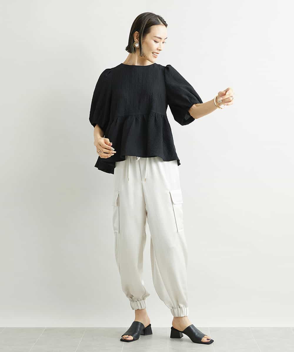 FMBJS12190 MICHEL KLEIN(ミッシェルクラン) [1枚着としておすすめ/セットアップ対応]ボリュームスリーブペプラムブラウス ブラウン(87)